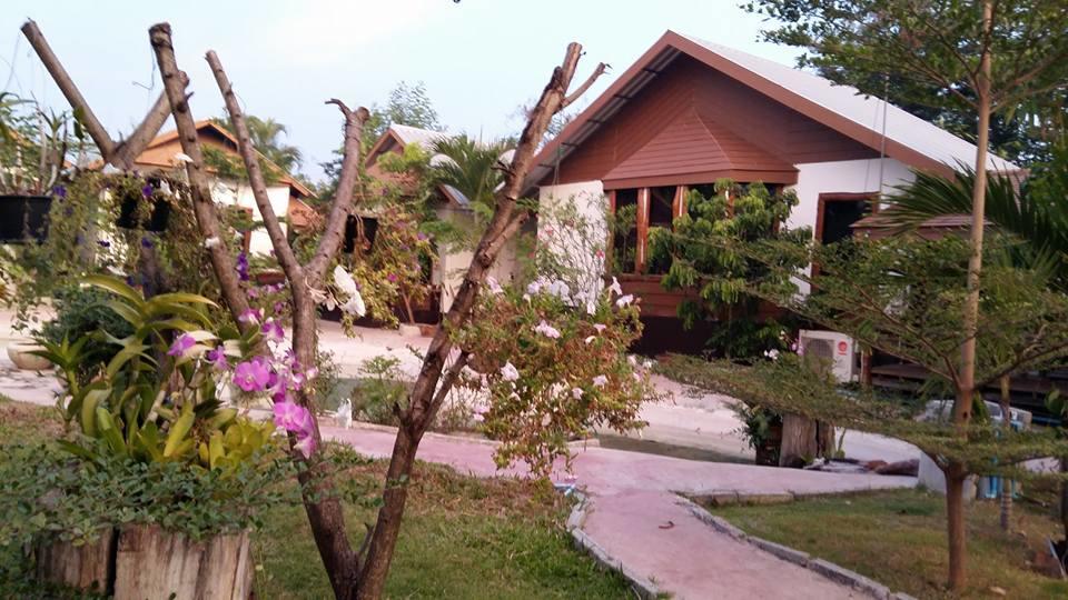 Pruksa Garden Hotel Phuviang Kültér fotó