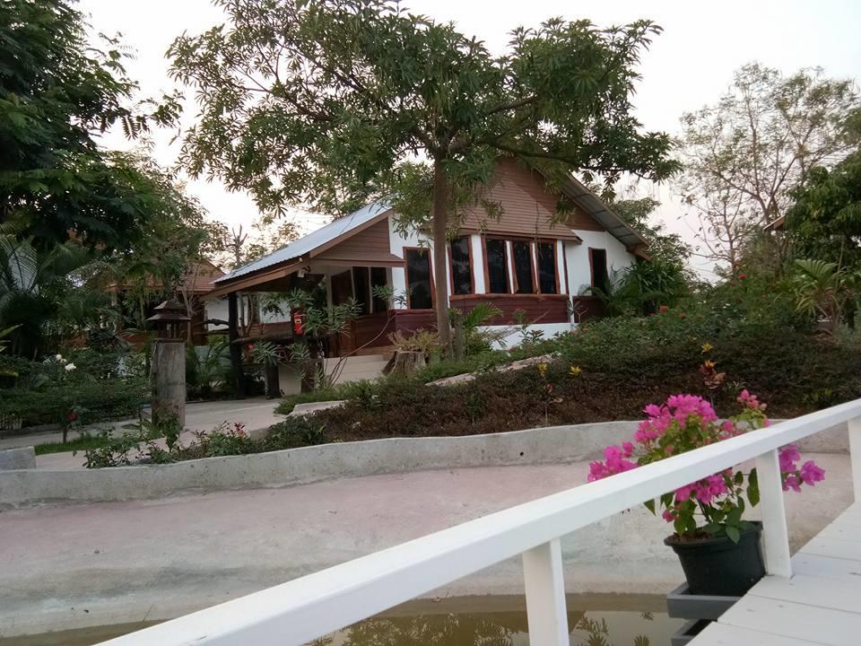 Pruksa Garden Hotel Phuviang Kültér fotó